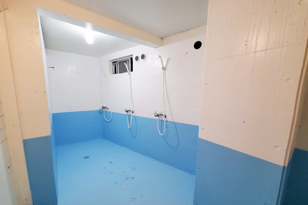 温水シャワーを浴びて着替えて終了