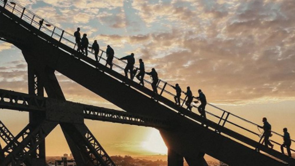 Breathtaking views of Brisbane await atop Story Bridge. Image credits: @storybridgeadventureclimb on Instagram