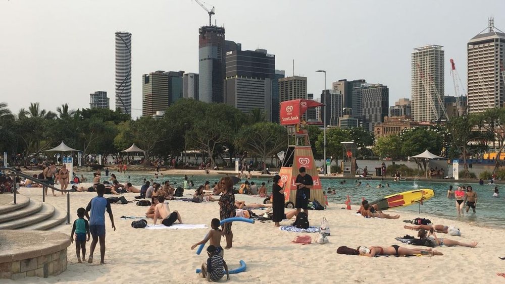 This man-made beach in the middle of the city guarantees a fun visit! Image credits: @Cleancoachjo on Instagram