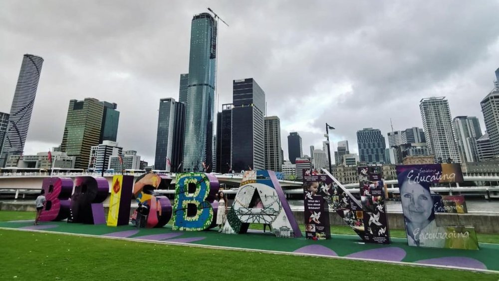 Snap pics with the iconic Brisbane sign during your walk! Image credits: @jessmonaghanj on Instagram