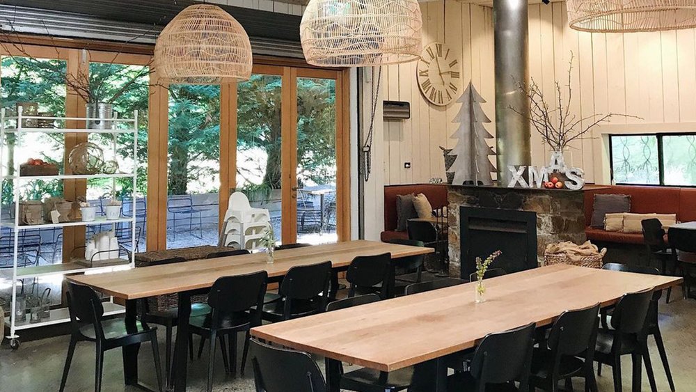 The cosy interior is the ideal breakfast place. Image credits: @mainridgeharvest on Instagram