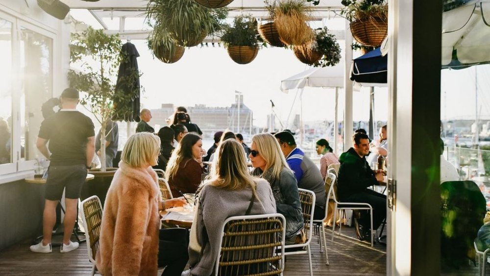 Dine harbour-side at Viaduct Harbour! Image credits: @viaductharbour on Instagram