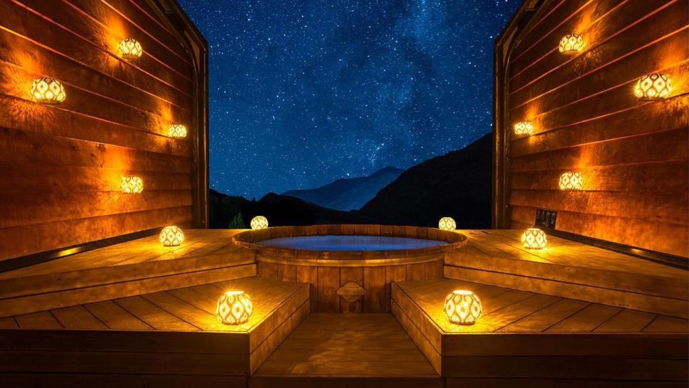 Bid goodbye to a long day with this Onsen Hot Pools experience. Image credits: @onsenhotpools