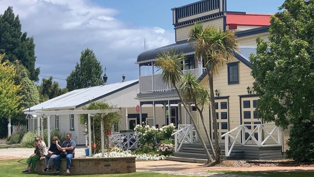 Browse through artworks and antiques at the shops. Credit: @historicvillage