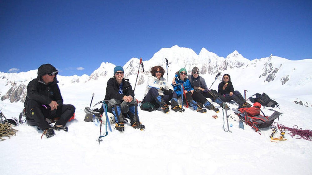 Explore the breathtaking beauty of Franz Josef and Fox Glaciers!