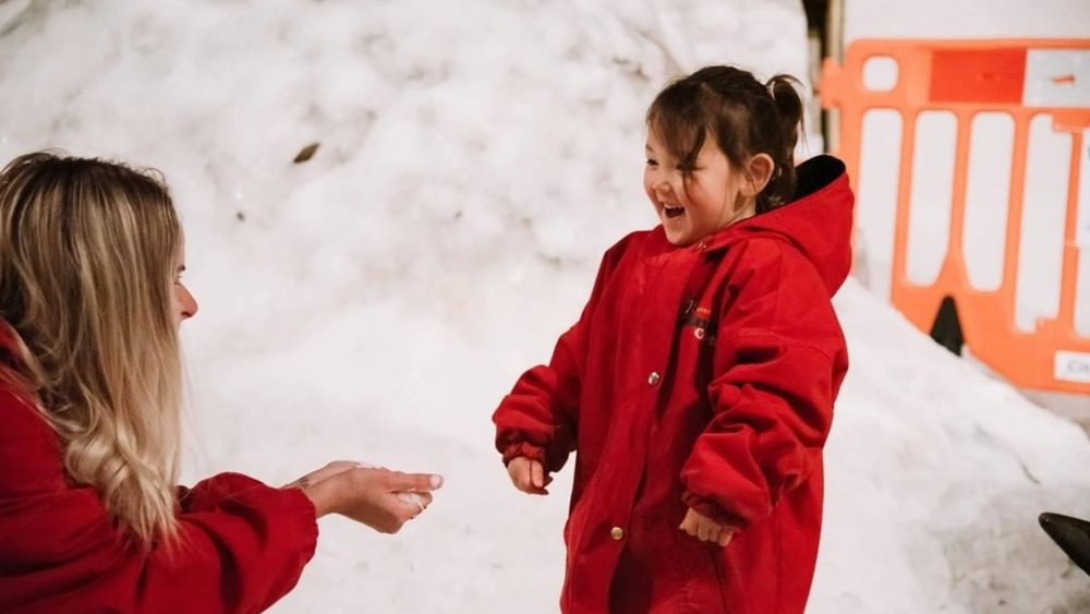 Zip up your jackets and see what it feels like to live in Antarctica! Image credits: @internationalantarcticcentre