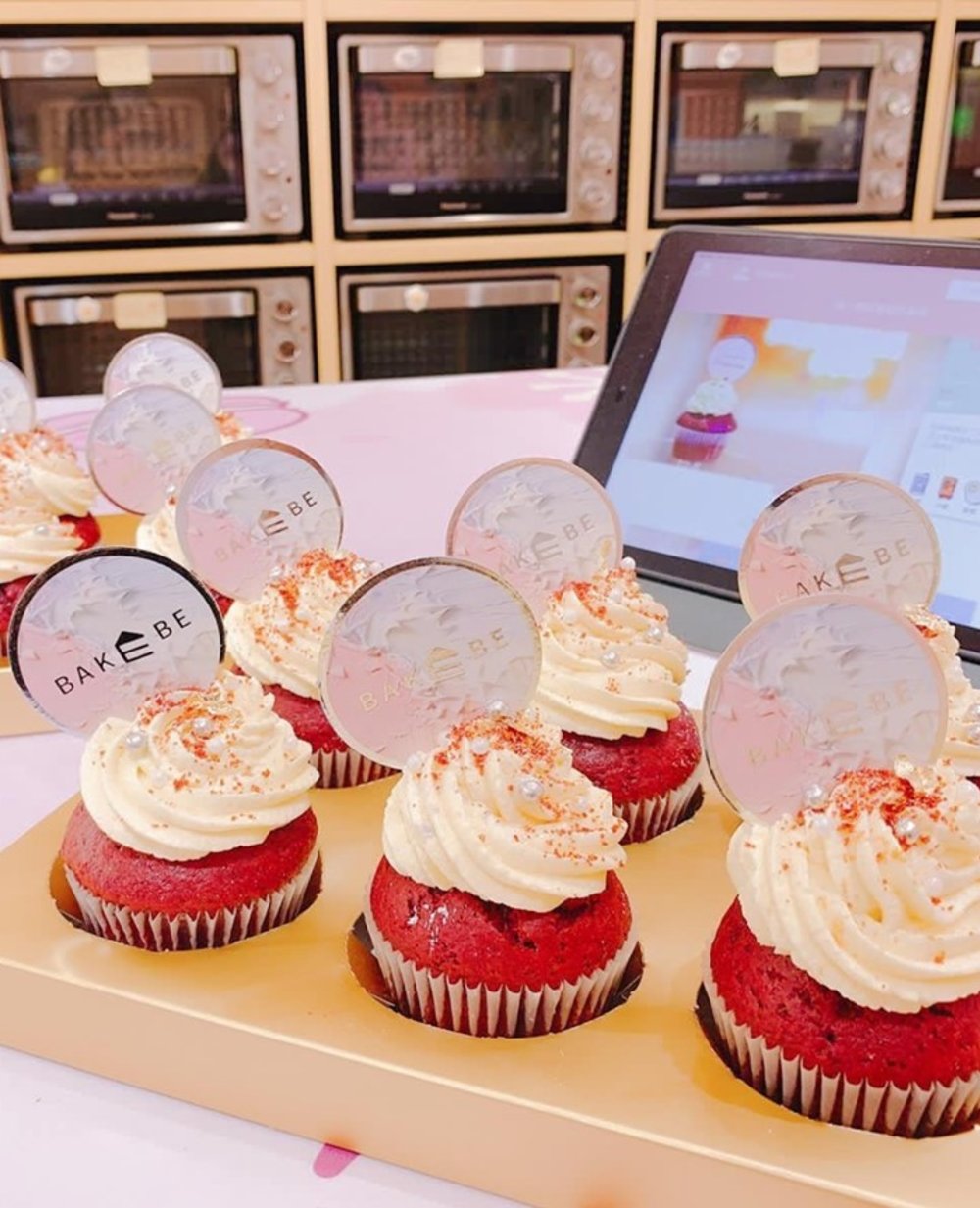 red velvet cupcakes bakebe hong kong