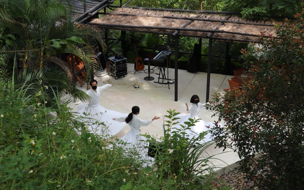 馥森阪治泡湯體驗：藝文表演