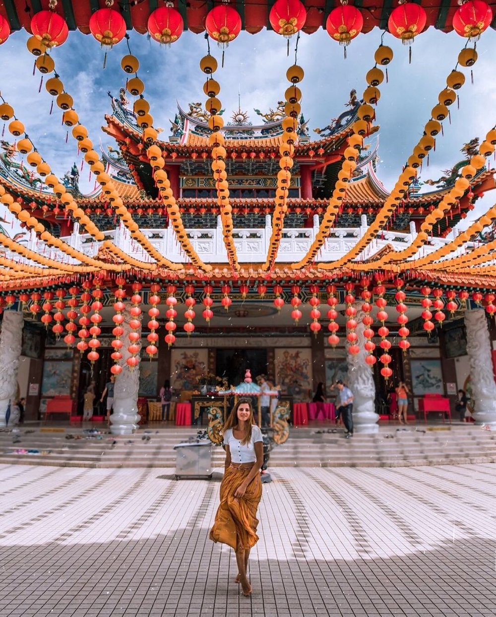 Thean Hou Temple beautiful Buddhist religious site in Malaysia