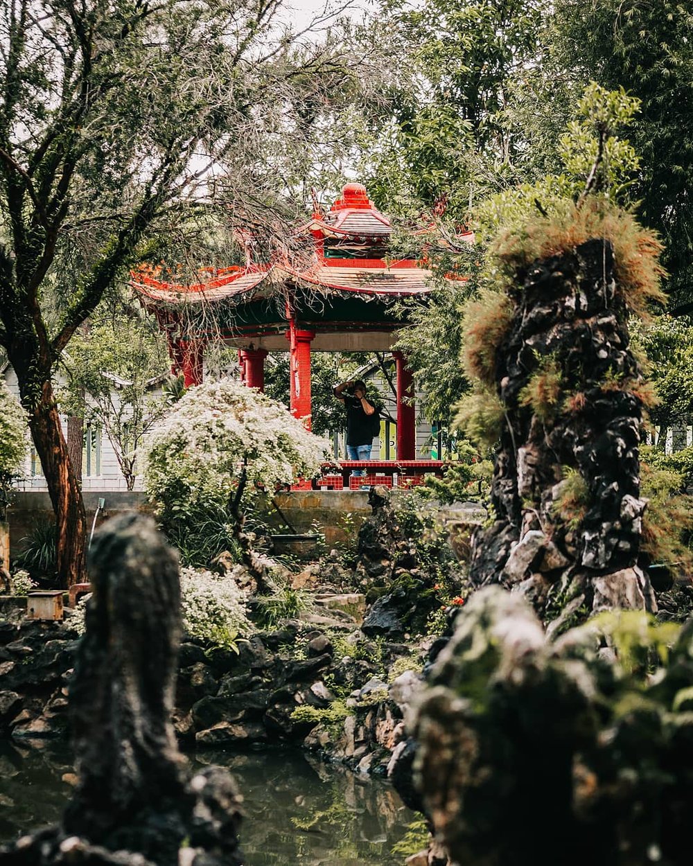 Sam Poh Tong Temple Ipoh beautiful Buddhist religious site in Malaysia