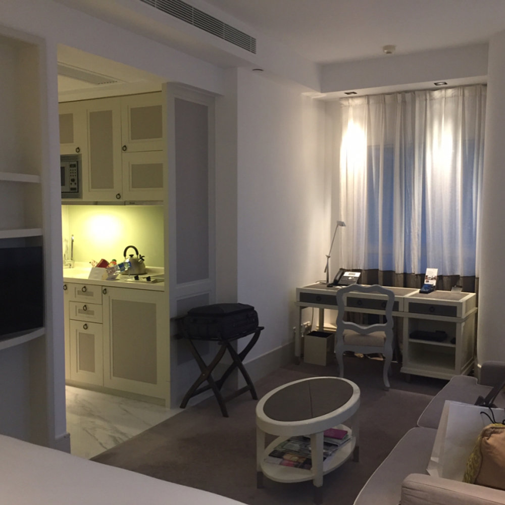 房間優雅實用，配上小廚房，足夠炮製簡單美食 