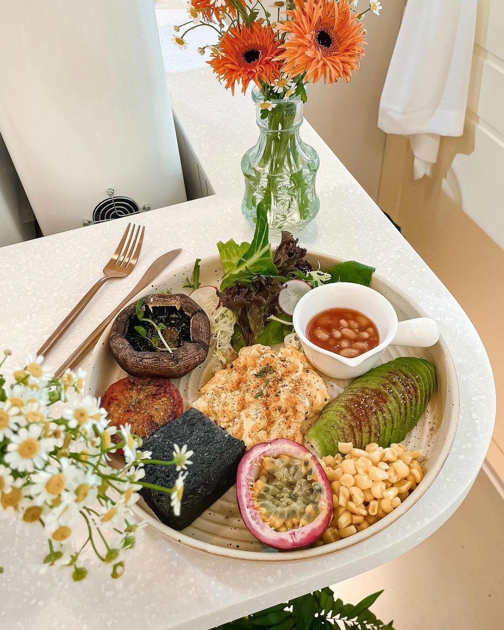 小店同樣有意粉、全日早餐等鹹點供應，夠飽肚。(Instagram @lattercafehk）