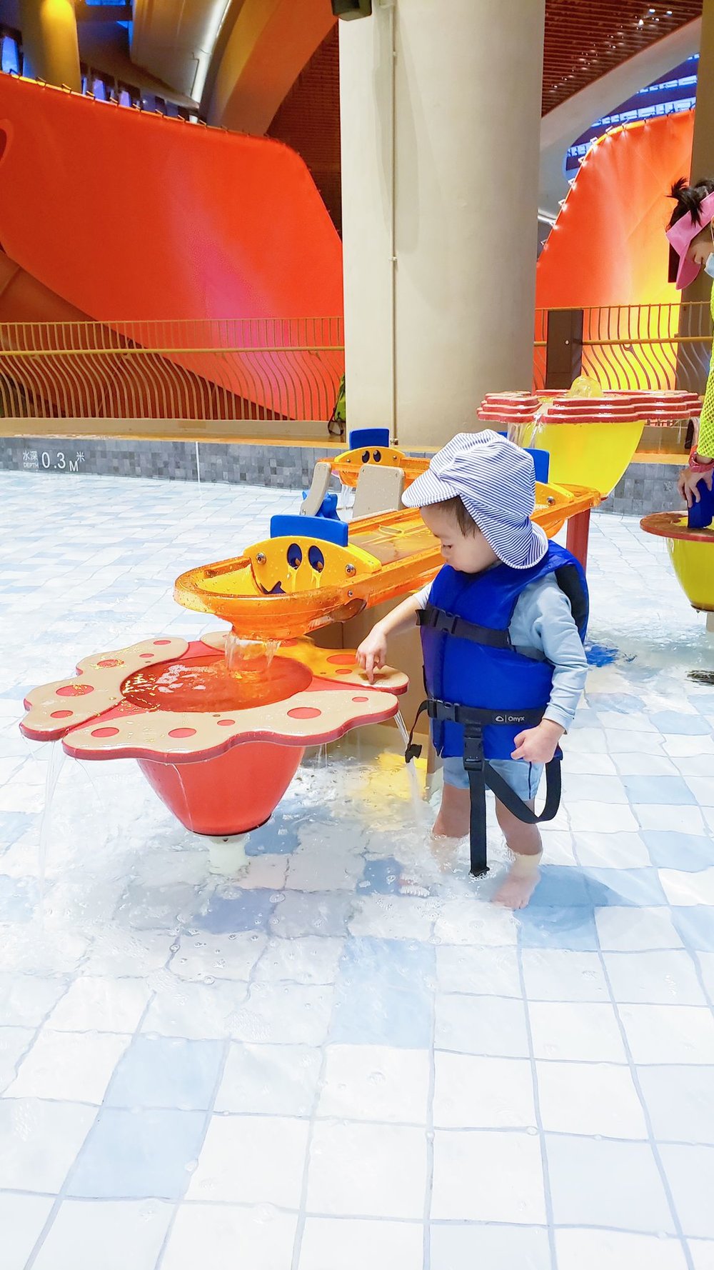 迷失部落設有為小朋友而設的遊戲設施，可以盡情嬉水。