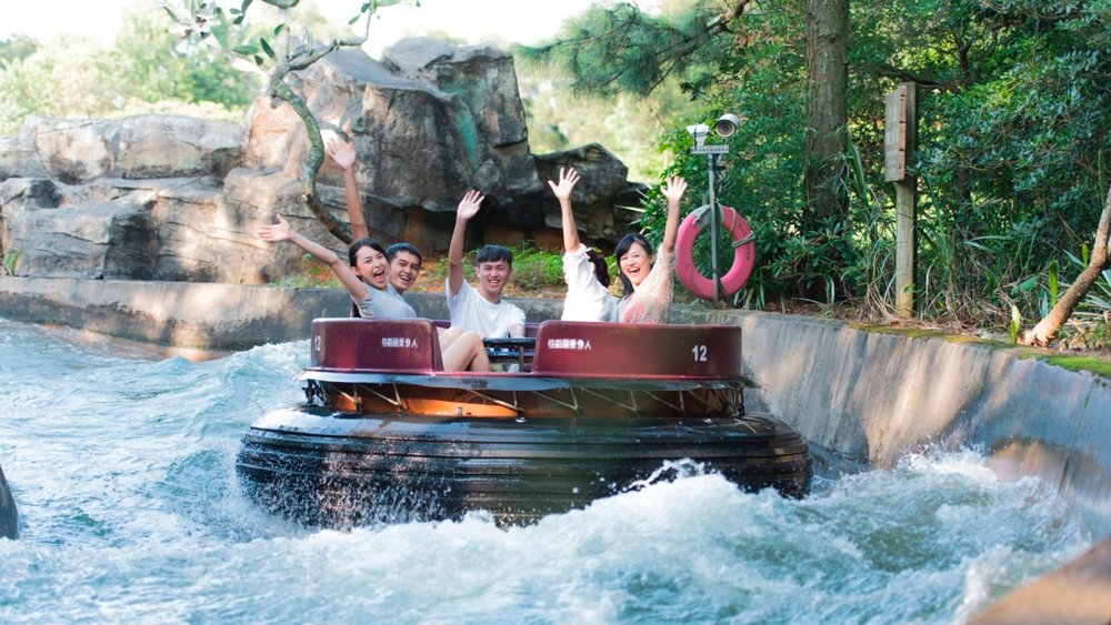 六福村必玩設施：急流泛舟