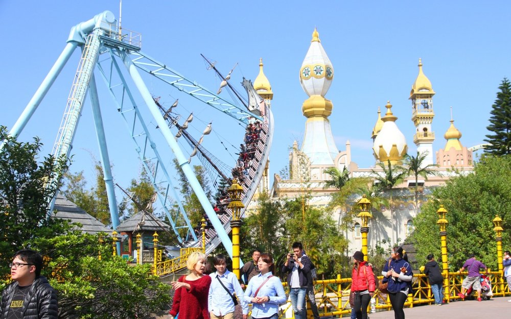 六福村必玩設施：海盜船