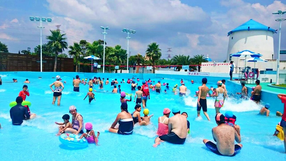 六福水樂園：碧海藍天