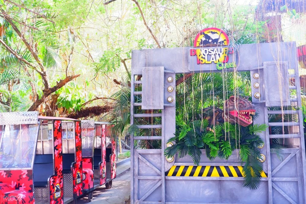 jungle safari and dinosaurs island