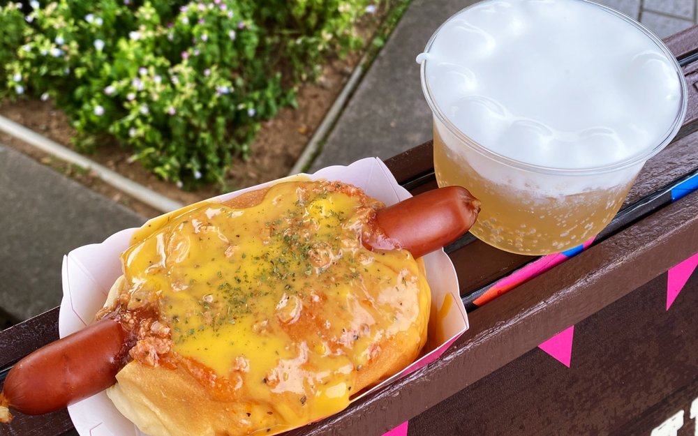 六福村美食：肉醬起司熱狗堡