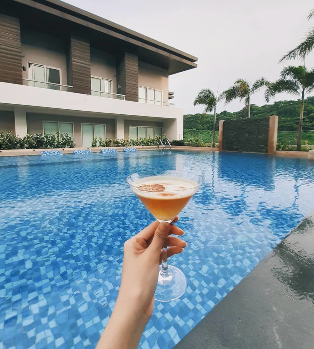 cocktail by the pool at belmont boracay