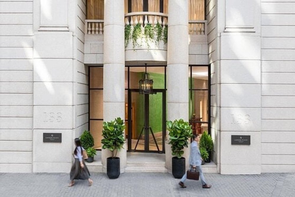 酒店外觀古典優雅，差點以為身處歐洲。(Instagram @damian.k.ten.bohmer)