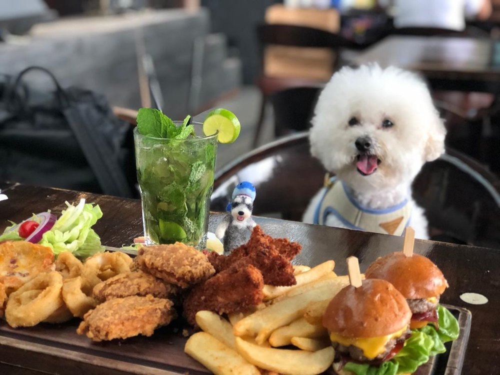 豐富的小食拼盤，和朋友Happy Hour時最歎！(Instagram @birumon）