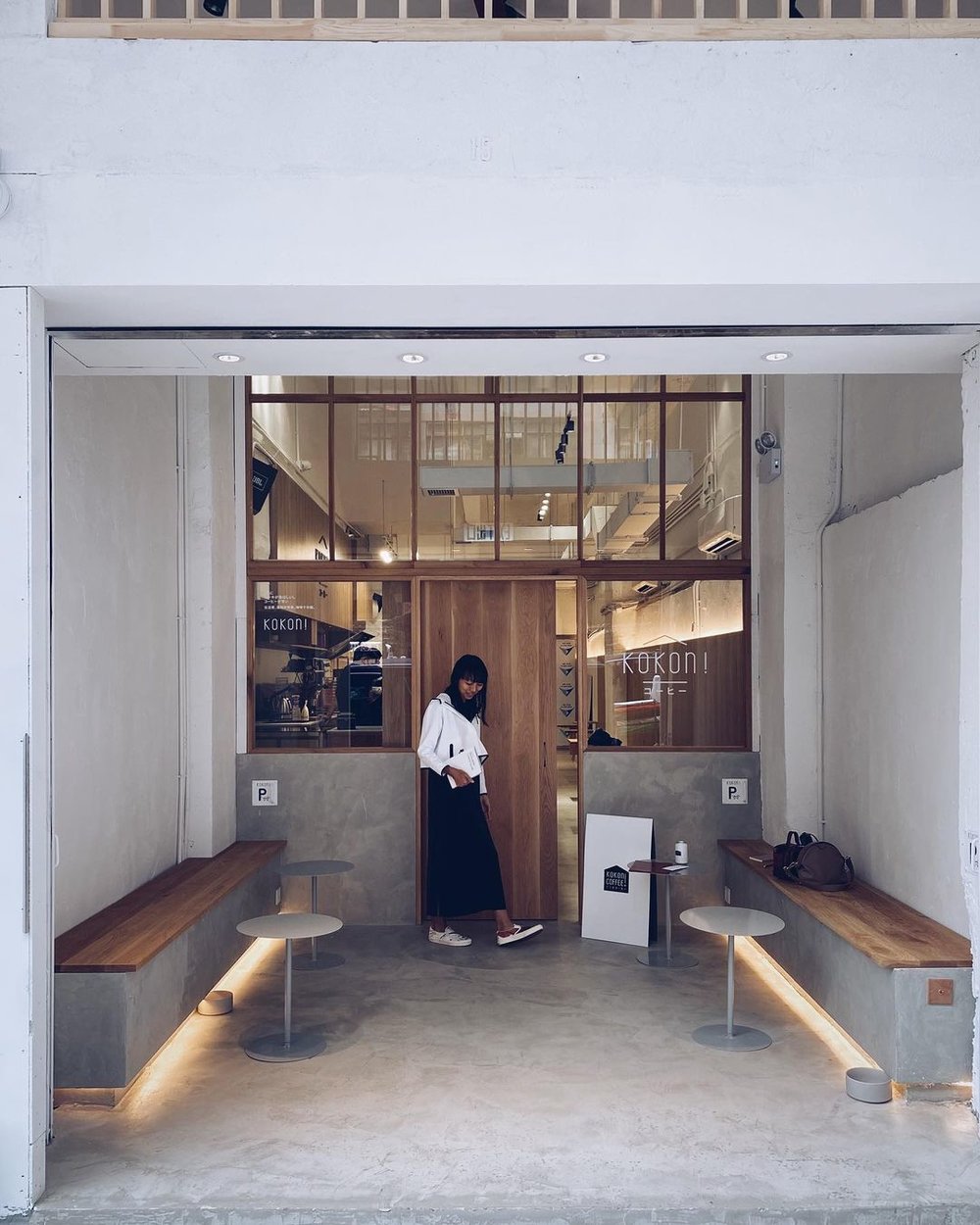 門口的室外座位已是打卡的好素材。(Instagram @scaredieme)