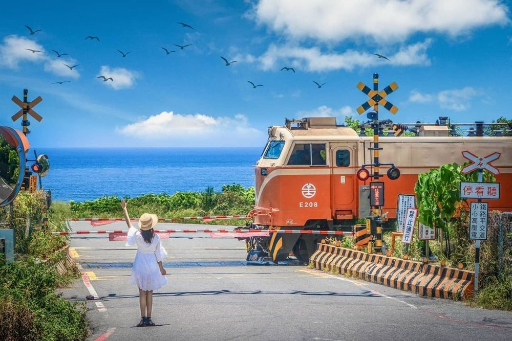 金針山周邊景點：太麻里平交道