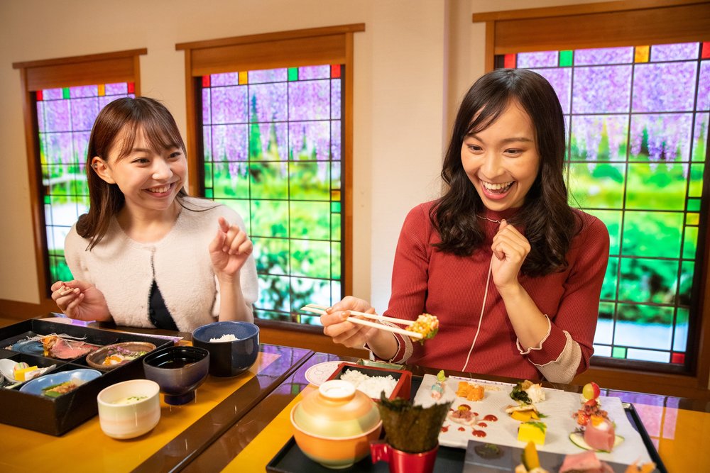 藤の花の食事処2