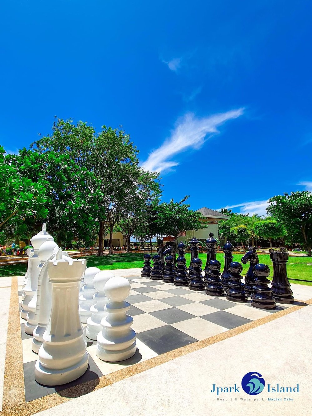 giant chess at jpark island resort