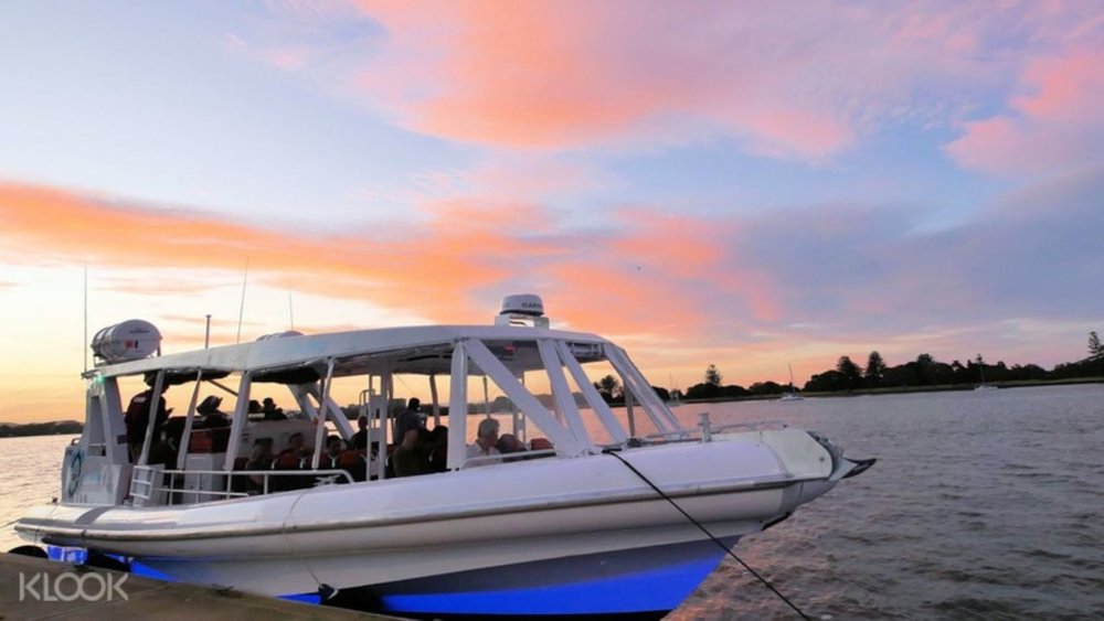 This tour is a perfect blend of booze and Brisbane sightseeing!