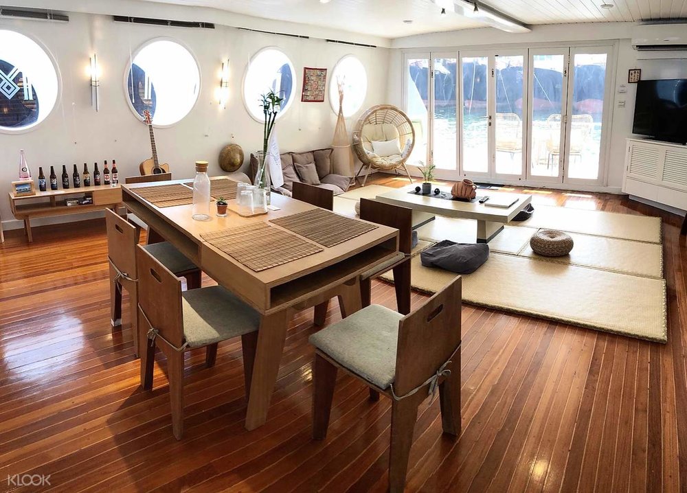 japanese-styled houseboat