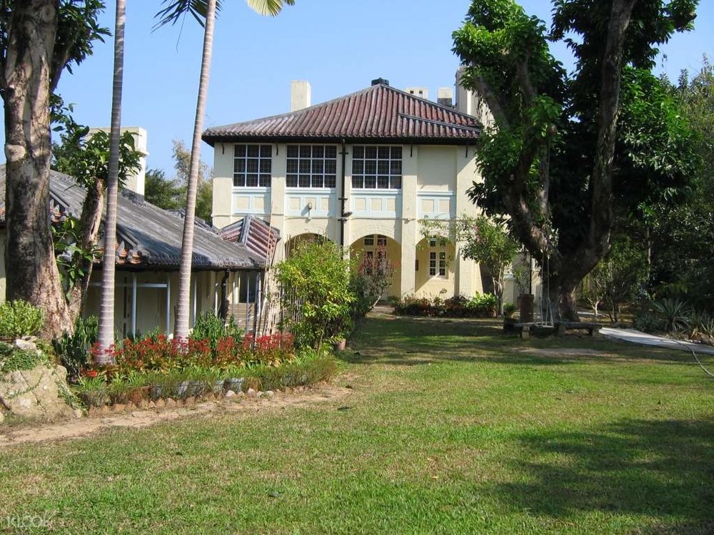 hong kong secret garden at tai po coastline