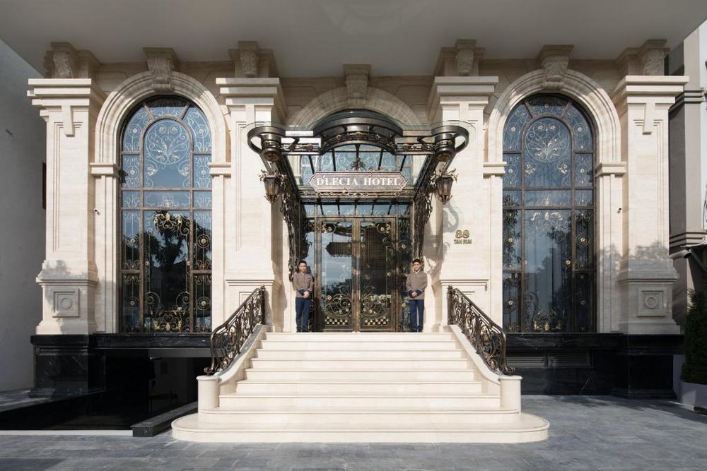 Khách sạn D'Lecia Hạ Long