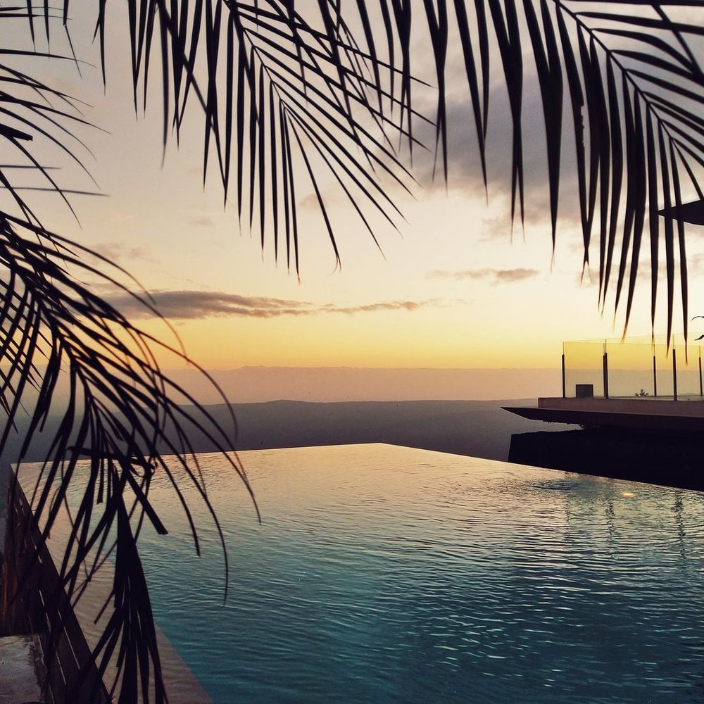 sunset pool tagaytay