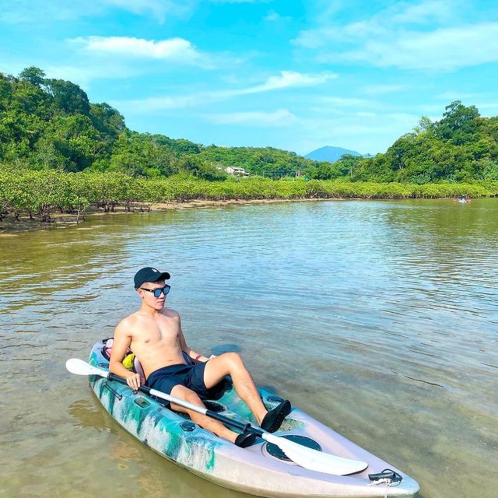 男友身材不俗的話也可乘機打卡騷肌。(Instagram @seunglai)