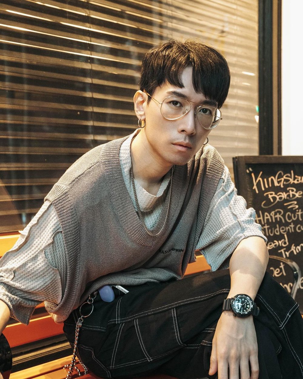 不能少看髮形的重要性,可為男友增強自信。(Instagram @loklokb1021)