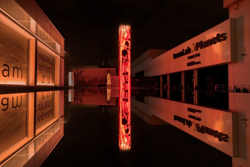 空と火のためのロングテーブル / Table of Sky and Fire