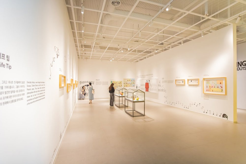 Marvel at timeless comic strips at the Garden House. Image credits to Snoopy Garden.