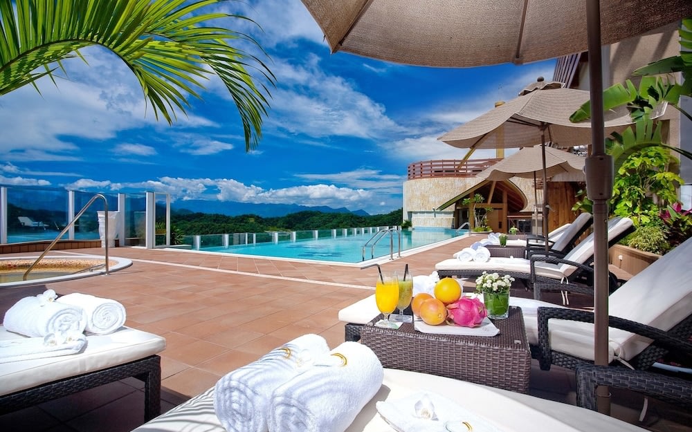 南投溫泉飯店：日月行館