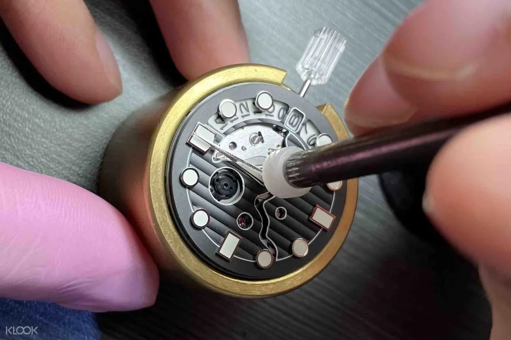 custom watch workshop