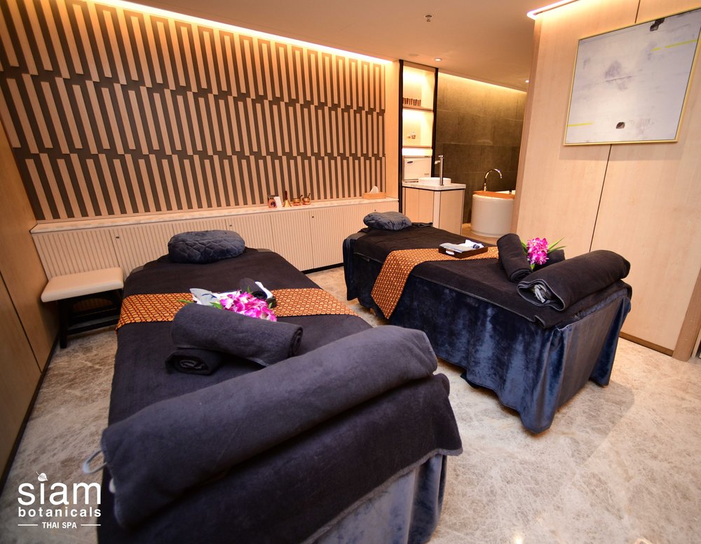 Spa房別具泰國風情,如果想二人同時做Spa,記得選擇悅品酒店才有雙人房。