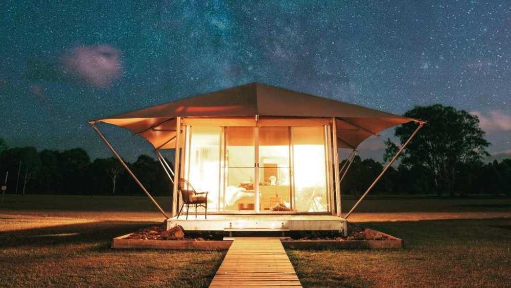 Take your partner out on a special weekend away at Noosa. Image credits: @habitatnoosa