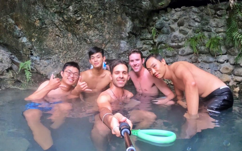 花蓮野溪溫泉：鴛鴦谷野溪溫泉