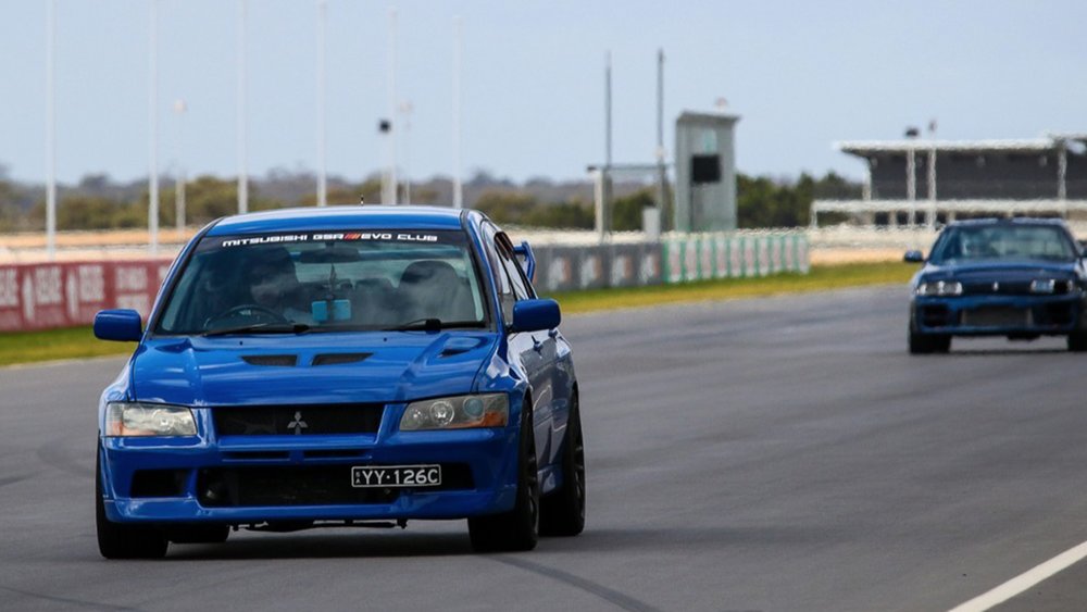  Test the limits of one of the powerful V8 Supercars. Image credit: @thebendmotorsportpark on Instagram