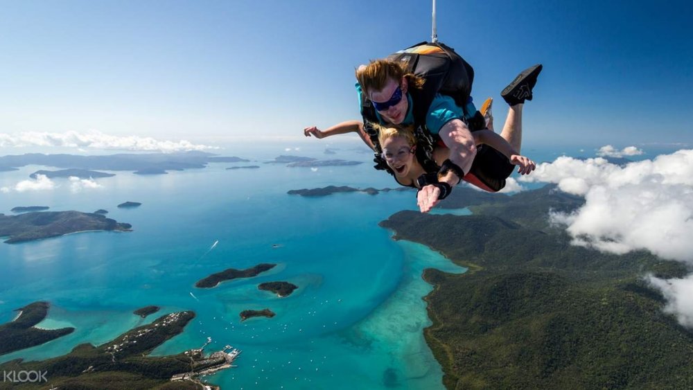 The view of Whitsundays and the Great barrier reef is spectacular from thousands of feet high!