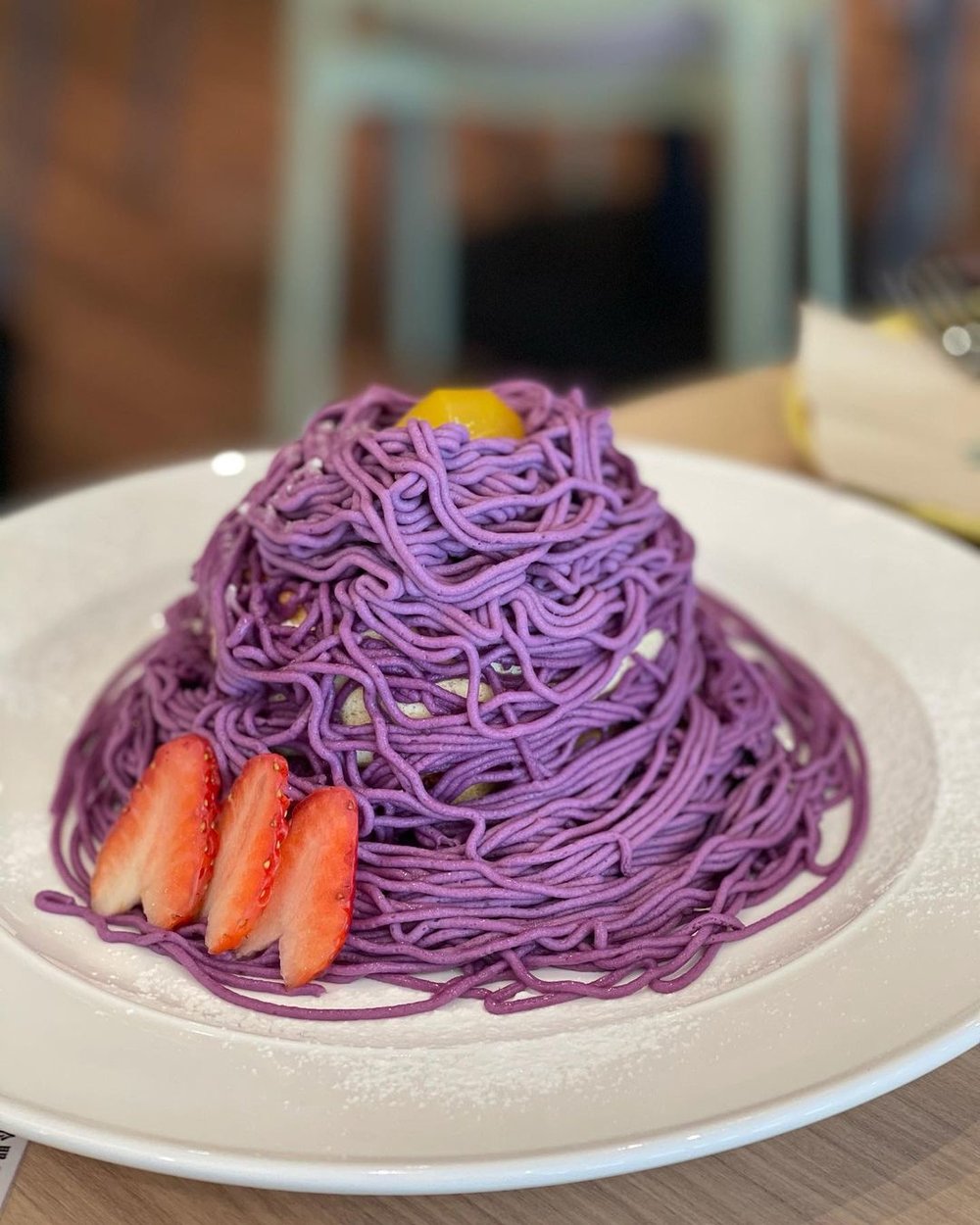 期間限定的沖繩紫薯梳乎厘班㦸。(Instagram @boogie_dailylife)