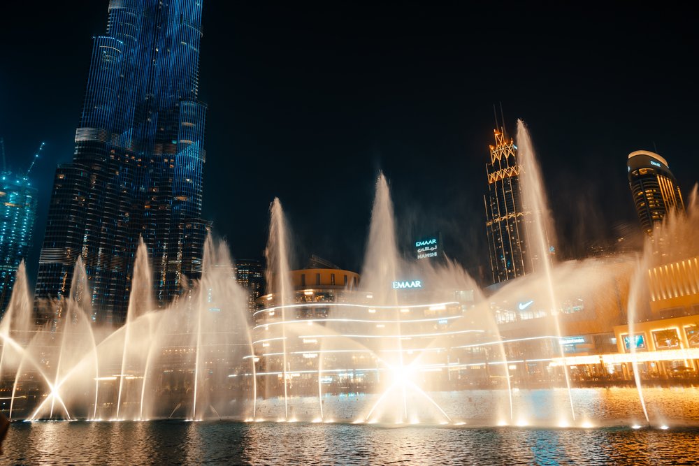 The Dubai Fountain is a sight to behold. Credits: @raimondklavins on Unsplash