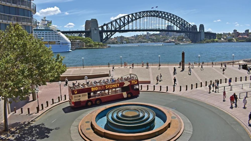 This bus tour lets you hop off at any Sydney destination and hop on again once you’re done exploring!