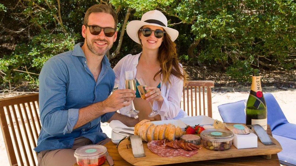 Picnic by the beach, anyone?