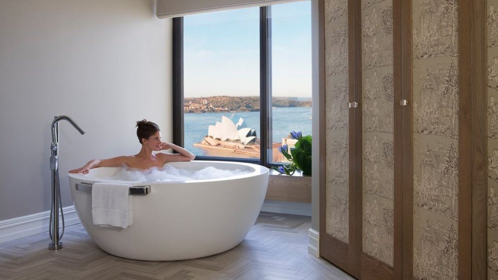 Anyone up for a bath with a view? Credits: @fssydney